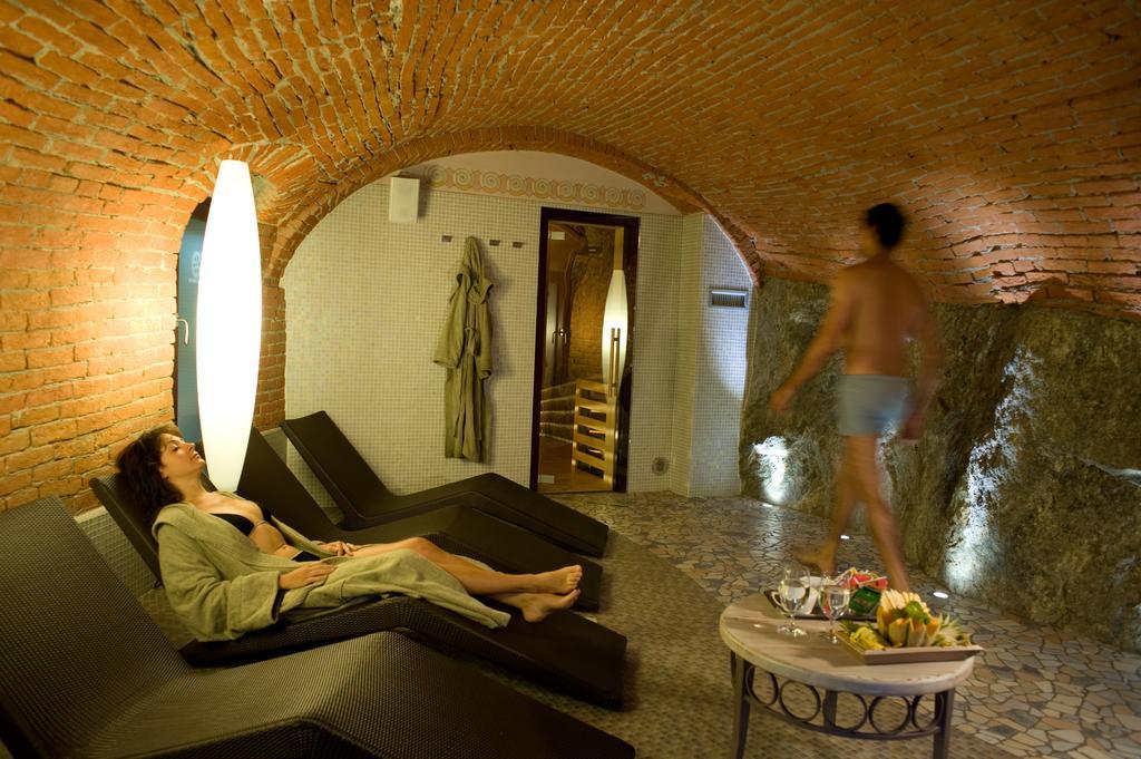 Hotel Ad Gallias Bard Esterno foto